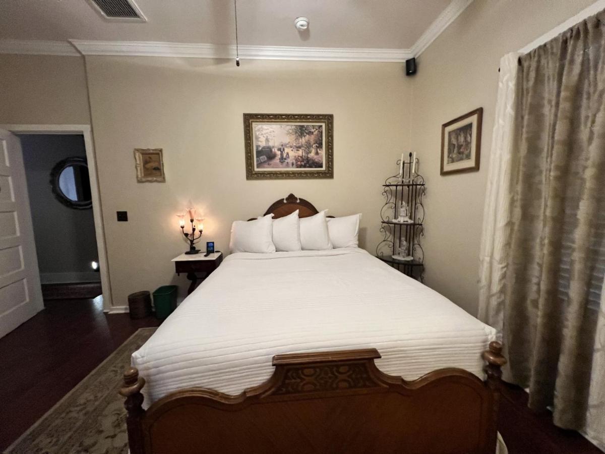 El Amador Inn Downtown Тусон Екстериор снимка