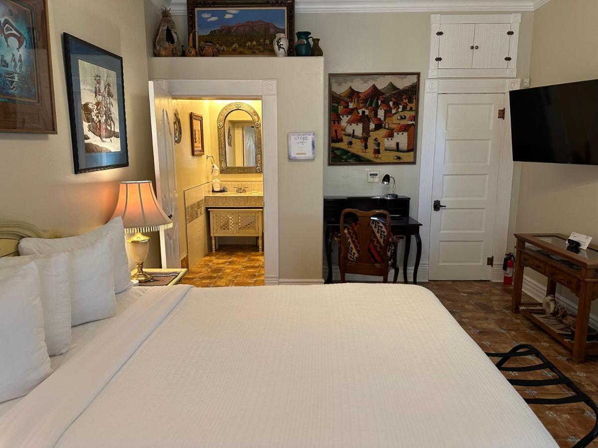 El Amador Inn Downtown Тусон Екстериор снимка