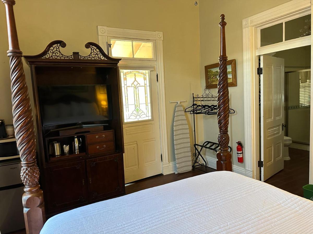 El Amador Inn Downtown Тусон Екстериор снимка