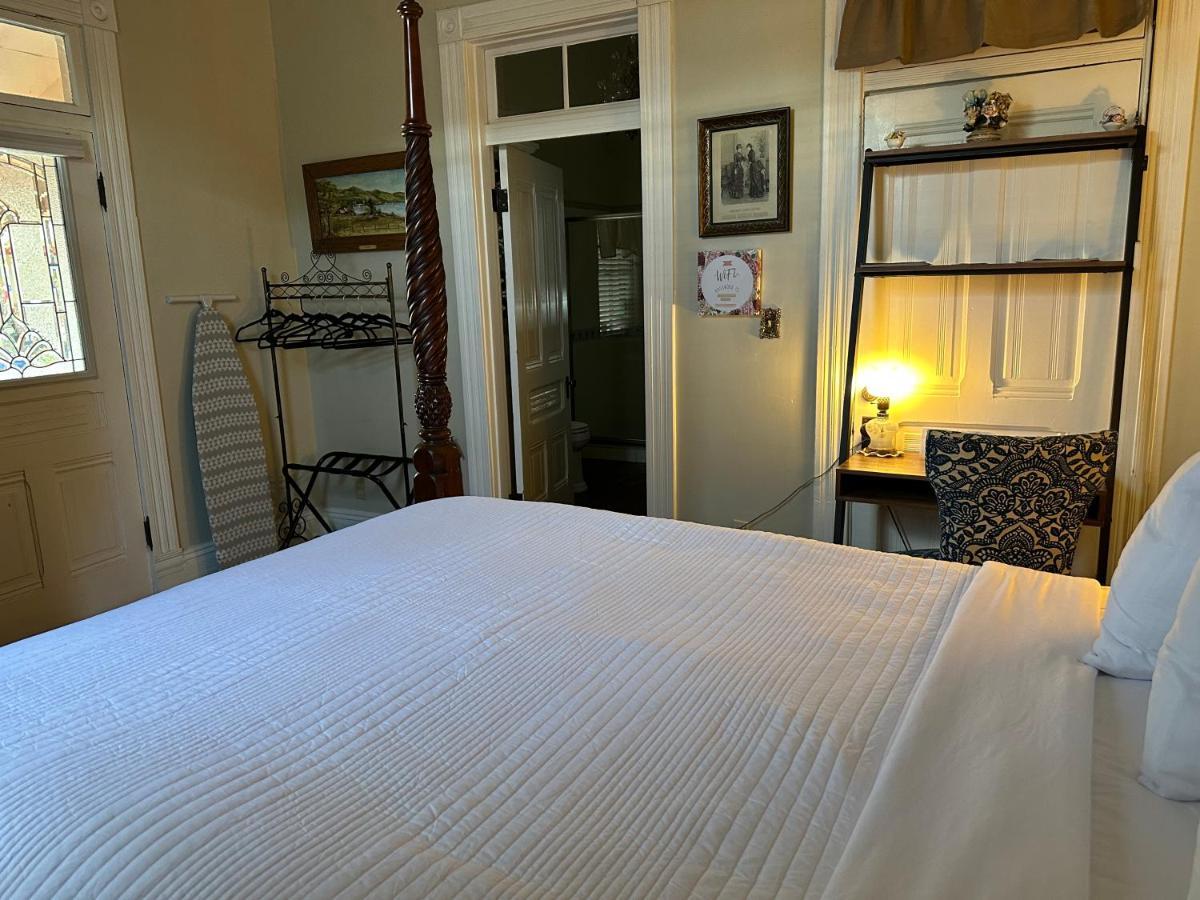 El Amador Inn Downtown Тусон Екстериор снимка