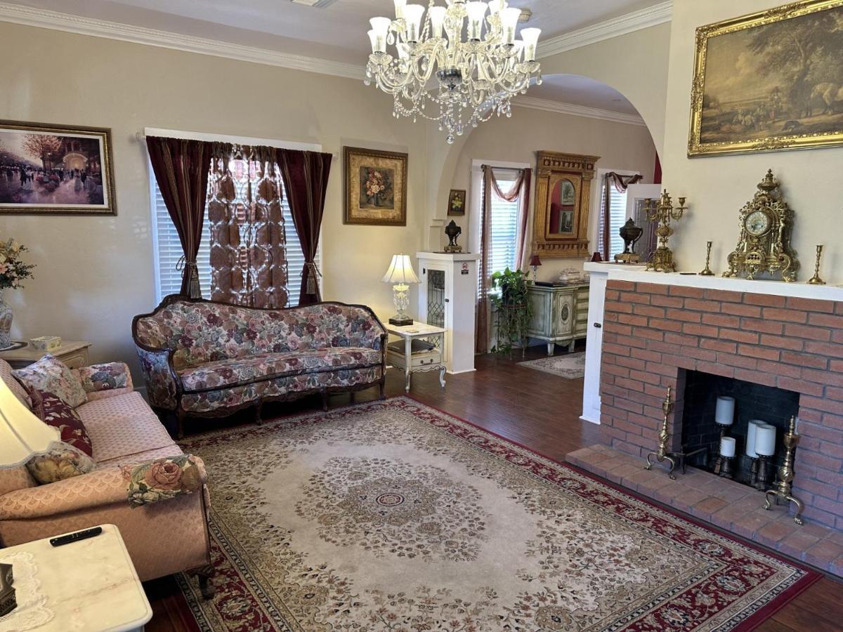 El Amador Inn Downtown Тусон Екстериор снимка
