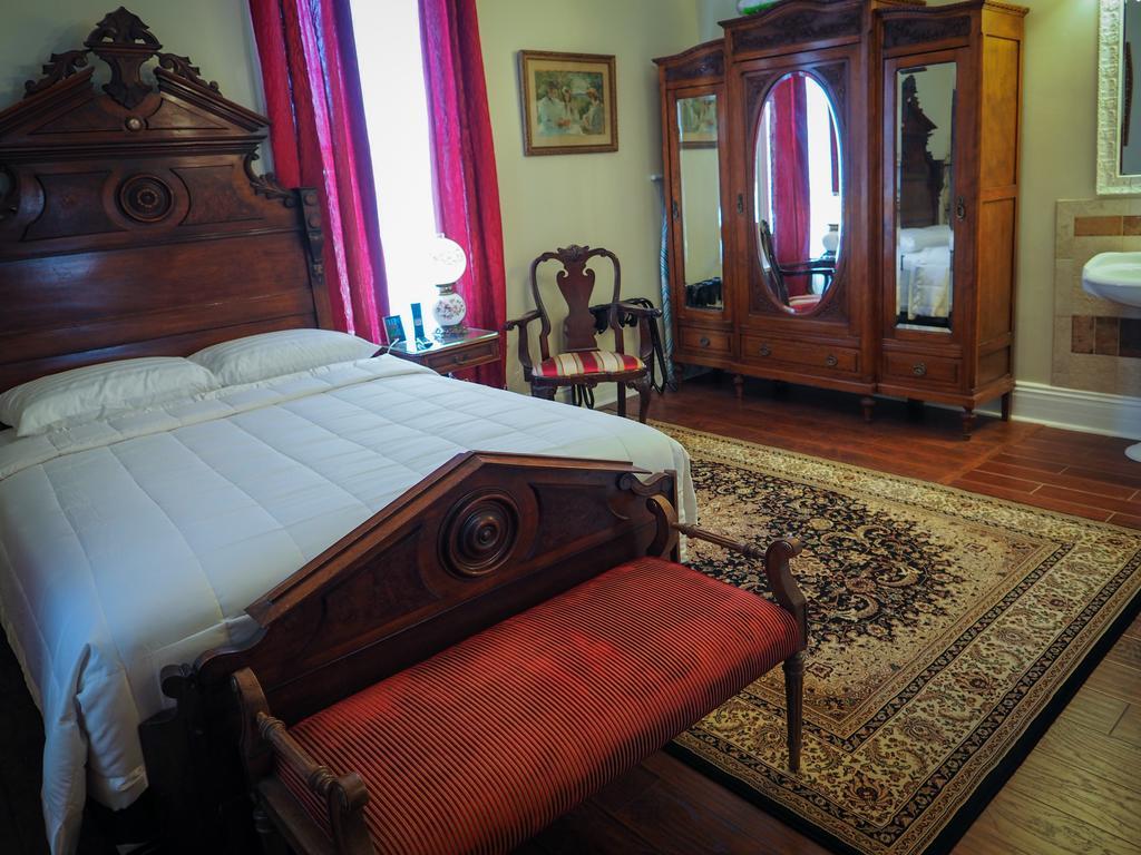 El Amador Inn Downtown Тусон Екстериор снимка